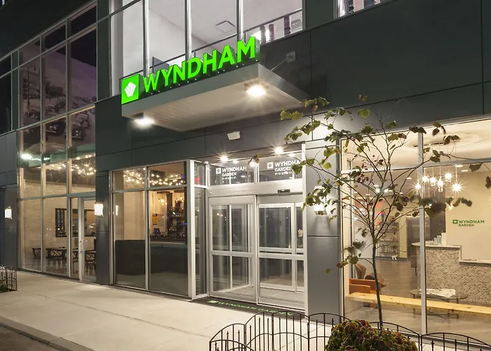 Wyndham Garden Laguardia South Hotel New York